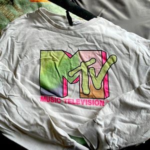 MTV cropped long sleeve